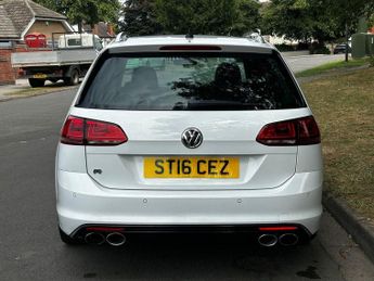 VOLKSWAGEN GOLF 2.0 TSI BlueMotion Tech R