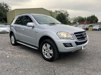 Mercedes M Class 3.0 ML350 CDI V6 BlueEfficiency SE Tiptronic 4WD Euro 5 5dr