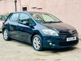 Toyota Auris 1.6 V-Matic TR