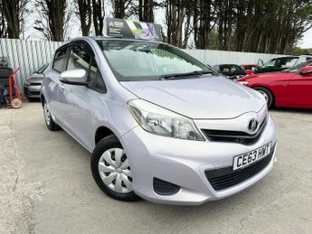 Toyota Yaris 1.0 AUTO 5DR