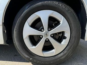 TOYOTA PRIUS 1.8 VVTi PRIUS 5dr CVT HYBRID
