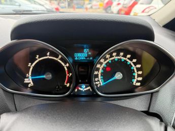 FORD B-MAX 1.4 Zetec Euro 5 5dr