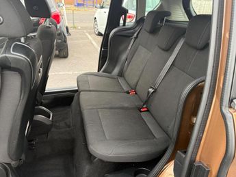 FORD B-MAX 1.4 Zetec Euro 5 5dr