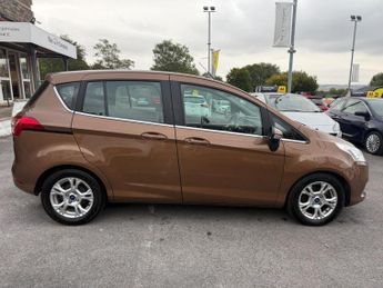 FORD B-MAX 1.4 Zetec Euro 5 5dr