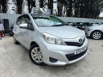 Toyota Yaris 1.3 HYBRID AUTO