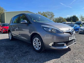 Renault Scenic 1.5 dCi ENERGY Dynamique TomTom Euro 5 (s/s) 5dr