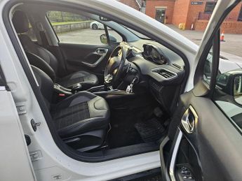 PEUGEOT 2008 SUV (2013 - 2016)