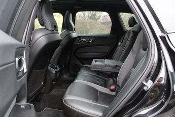 VOLVO XC60 2.0 R-Design Pro B4 (D) AWD (197hp) Auto