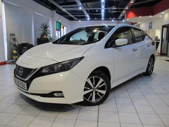 Nissan Leaf 40kWh Acenta Auto 5dr - Sat Nav