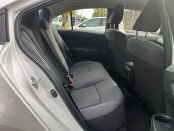 TOYOTA COROLLA 1.8 Petrol 5dr Saloon