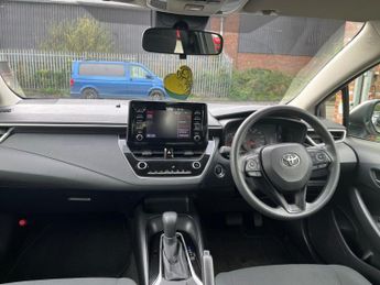 TOYOTA COROLLA 1.8 Petrol 5dr Saloon