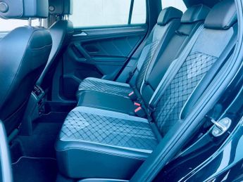 VOLKSWAGEN TIGUAN 1.5 TSI R-Line