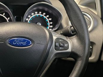 FORD FIESTA 1.6 Titanium