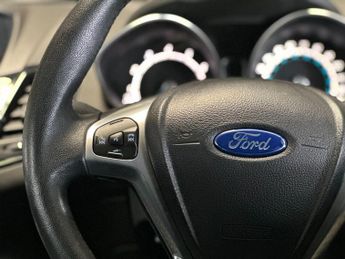 FORD FIESTA 1.6 Titanium