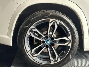 BMW IX1 xDrive30 M Sport