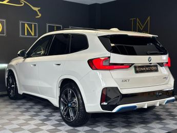 BMW IX1 xDrive30 M Sport