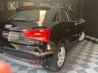 AUDI A1 1.0 TFSI SE