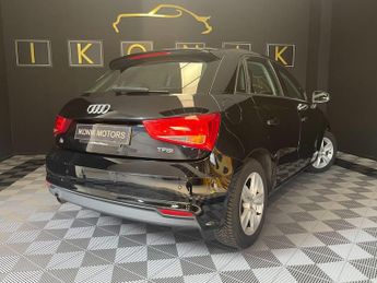 AUDI A1 1.0 TFSI SE