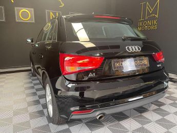 AUDI A1 1.0 TFSI SE