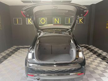 AUDI A1 1.0 TFSI SE