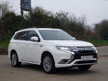 Mitsubishi Outlander 2.4 h TwinMotor 13.8kWh 4h