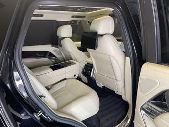 LAND ROVER RANGE ROVER 3.0 P400 MHEV Autobiography