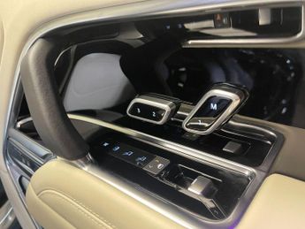 LAND ROVER RANGE ROVER 3.0 P400 MHEV Autobiography