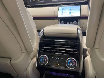 LAND ROVER RANGE ROVER 3.0 P400 MHEV Autobiography