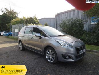 Peugeot 5008 1.6 BlueHDi Allure F.S.H Panoramic Roof, Satnav