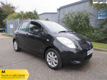 Toyota Yaris 1.3 VVT-i Zinc 12 Months MOT, Ideal First Car!