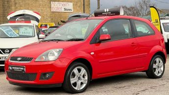 Ford Fiesta 1.25 Zetec Climate Red 3dr 16 STAMPS+GREAT EXAMPLE