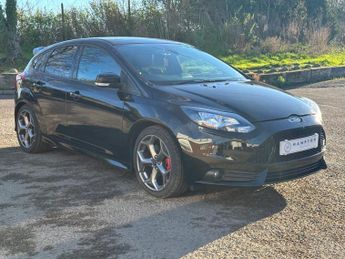 Ford Focus 2.0 T EcoBoost ST-2