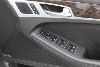 HYUNDAI GENESIS 3.8 GDi V6