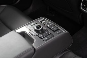HYUNDAI GENESIS 3.8 GDi V6