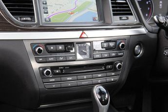 HYUNDAI GENESIS 3.8 GDi V6