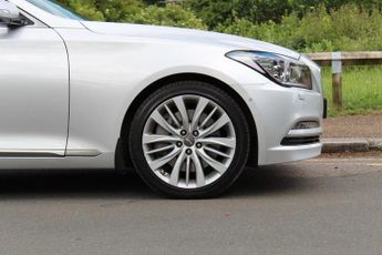 HYUNDAI GENESIS 3.8 GDi V6