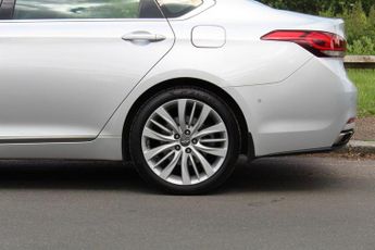 HYUNDAI GENESIS 3.8 GDi V6