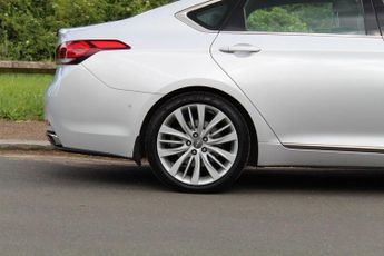 HYUNDAI GENESIS 3.8 GDi V6