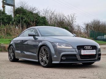 Audi TT 2.0 TDI Black Edition