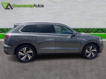 VOLKSWAGEN TOUAREG 3.0 TDI V6 R-Line Tech Tiptronic 4Motion Euro 6 (s/s) 5dr