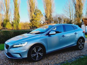 Volvo V40 2.0 D2 R-Design Pro Euro 6 (s/s) 5dr