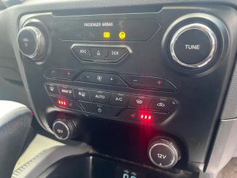 FORD RANGER 2.2 TDCi Limited 1