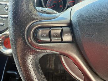 HONDA JAZZ 1.4 i-VTEC ES Plus Euro 5 5dr