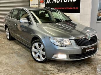 Skoda Superb 3.6 V6 Elegance DSG 4WD Euro 5 5dr