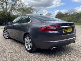 JAGUAR XF 2.7 d V6 Luxury