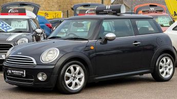 MINI Hatch 1.6 Cooper D Hatch Diesel Black LOW TAX+17 SERVICE STAMPS