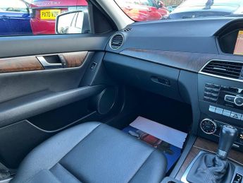 MERCEDES-BENZ C CLASS 1.8 C250 BlueEfficiency Elegance Edition 125