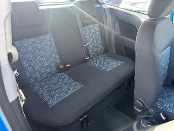 FORD FIESTA 1.3 LX