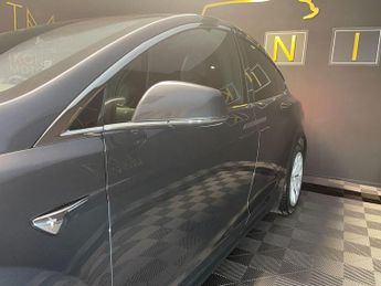 TESLA MODEL X 75D (Dual Motor)