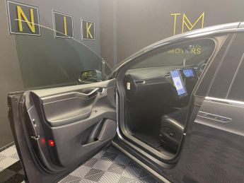 TESLA MODEL X 75D (Dual Motor)